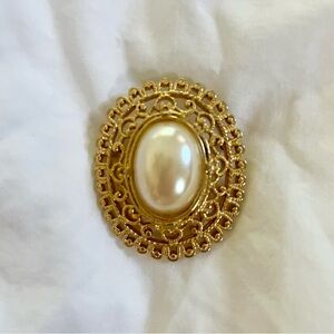 Elegant Gold and Cream Brooch